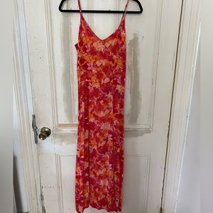 L Space dress flowery red and orange with slit